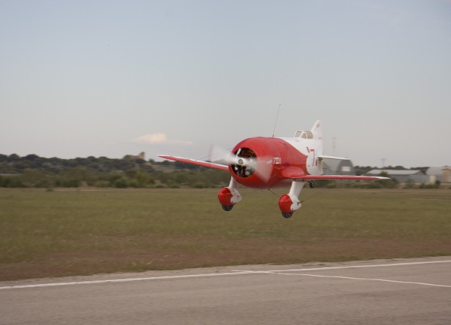 Download EUG001050 (640Wx462H)
